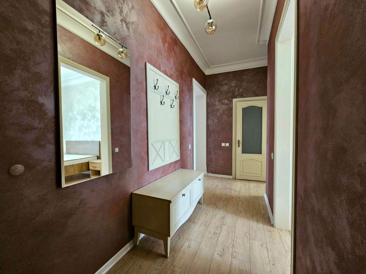 Luxury Apartment In The Center キシナウ エクステリア 写真
